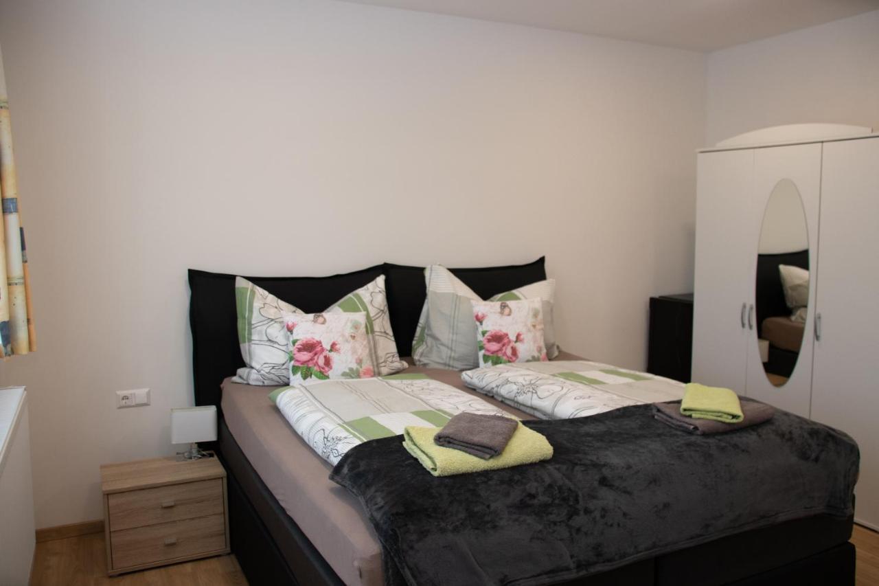 Die Schlafstube - Bed & Breakfast Zeltweg Exteriör bild
