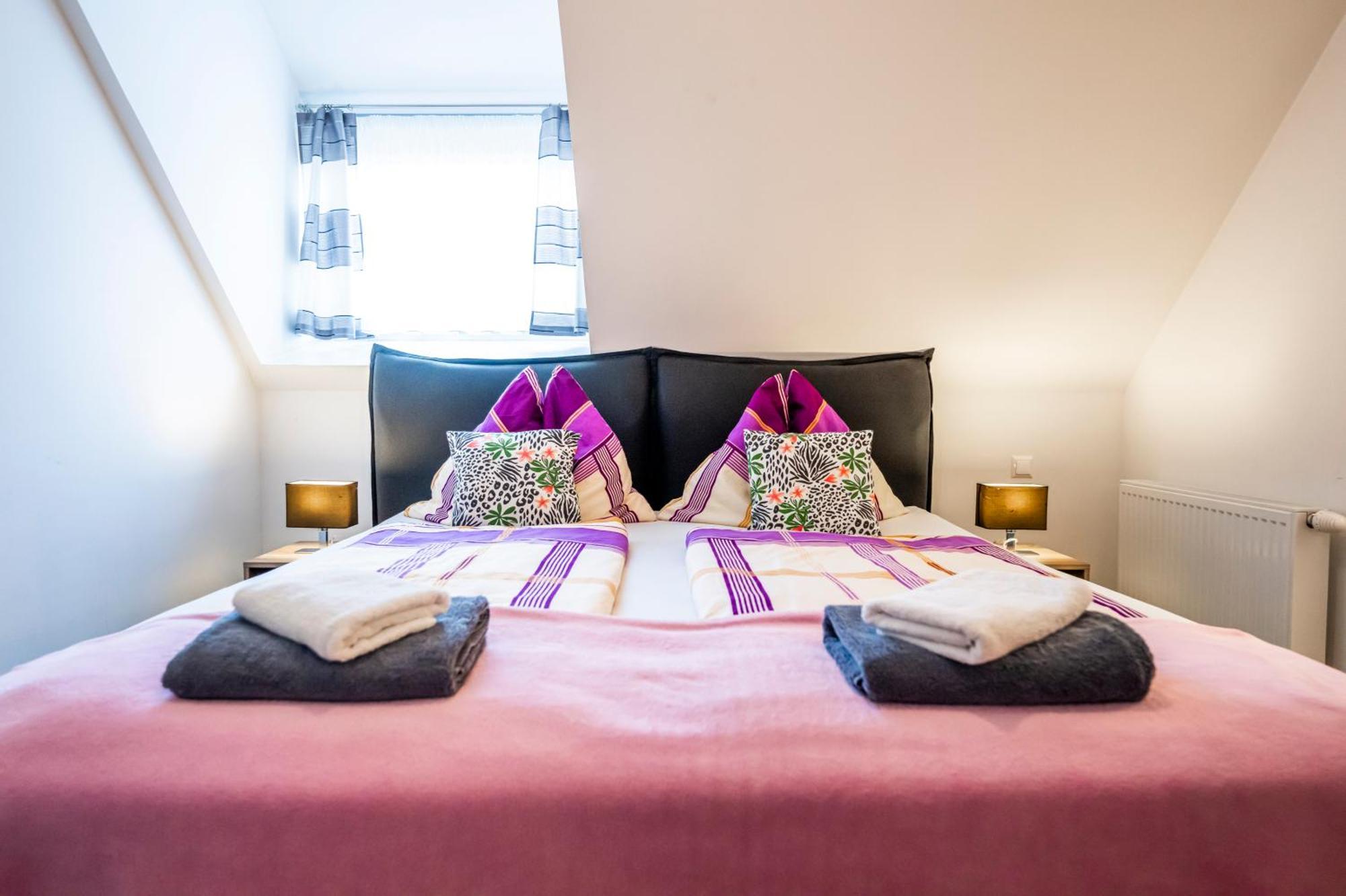 Die Schlafstube - Bed & Breakfast Zeltweg Exteriör bild