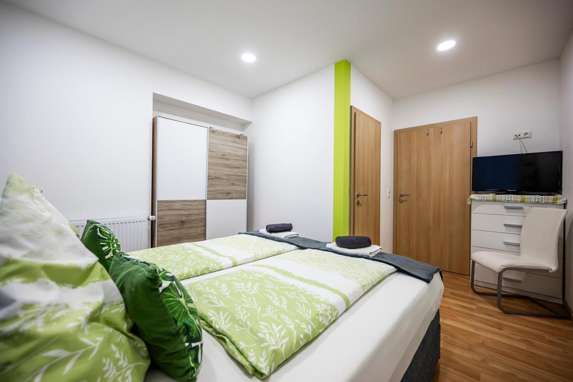 Die Schlafstube - Bed & Breakfast Zeltweg Exteriör bild